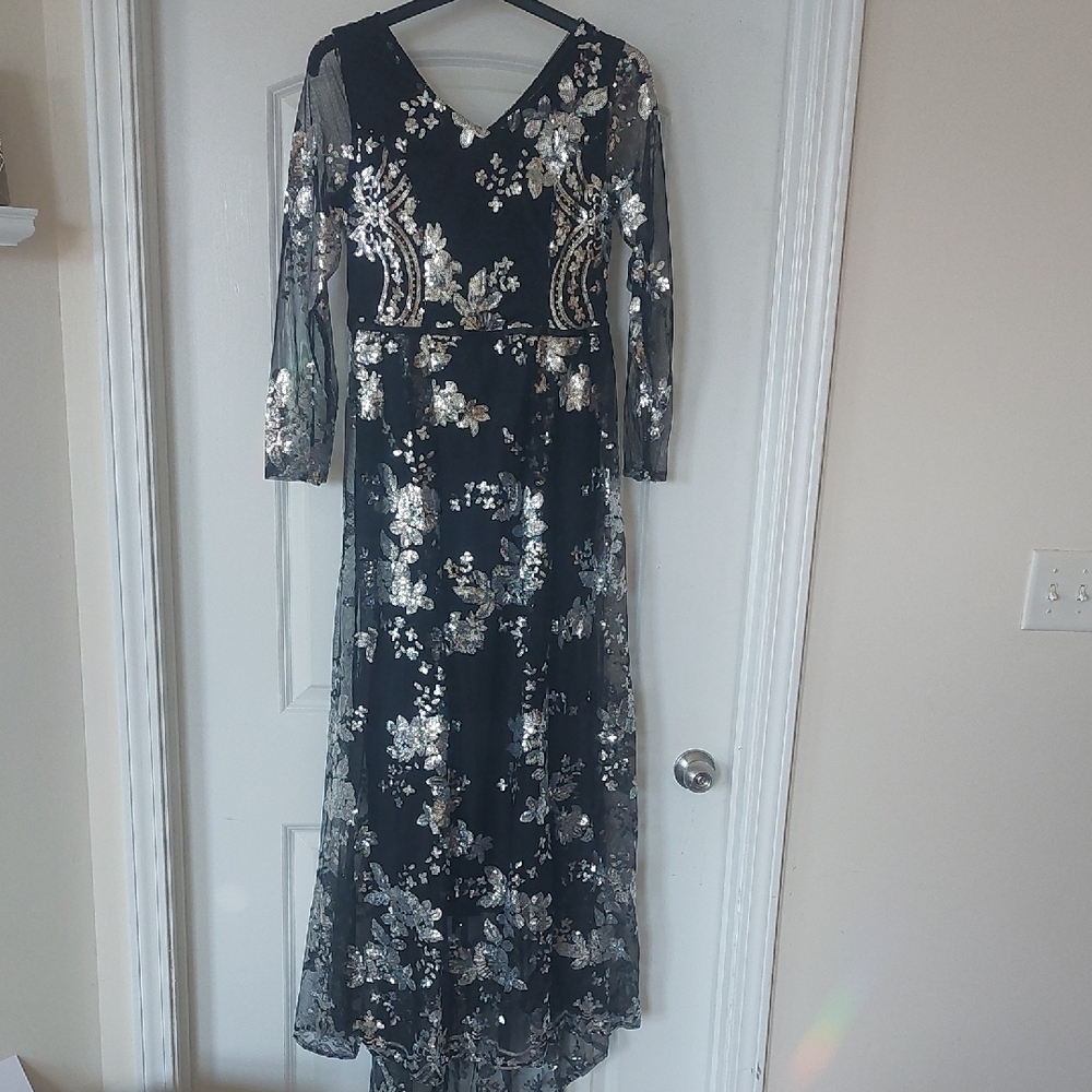 Chic Black and Silver Floral Long Sleeve Dress